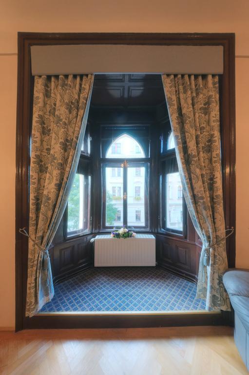 Carlton Opera Hotel Wina Bagian luar foto